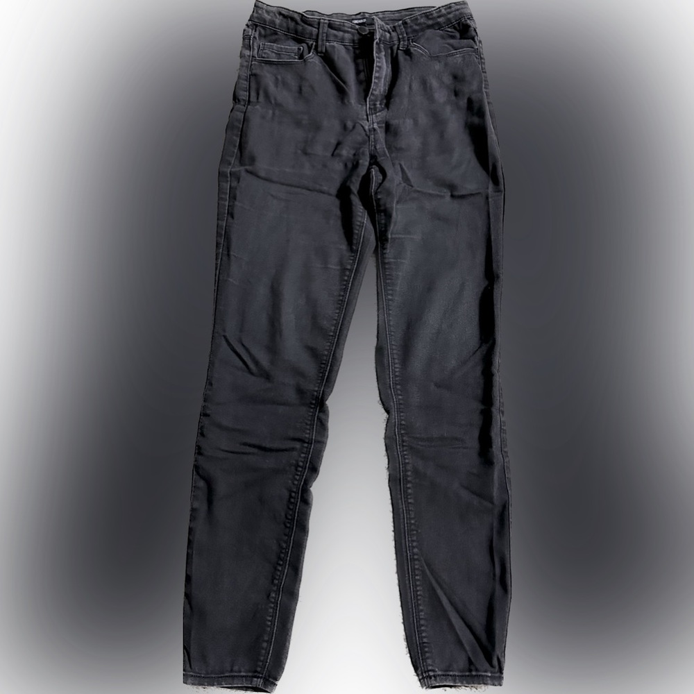 Forever 21 - Skinny Jeans- Size 28